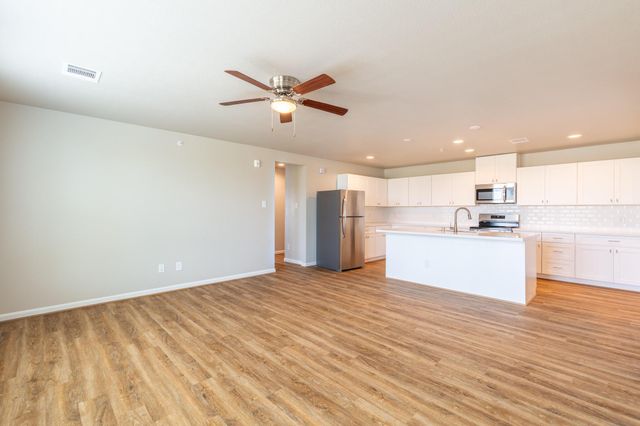 219 Park Place Circle D, Waller, TX 77484