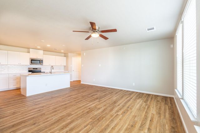 219 Park Place Circle D, Waller, TX 77484