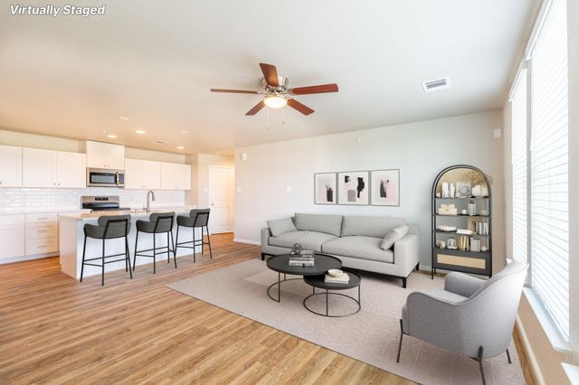 219 Park Place Circle D, Waller, TX 77484