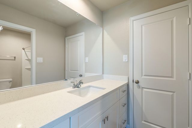 219 Park Place Circle D, Waller, TX 77484