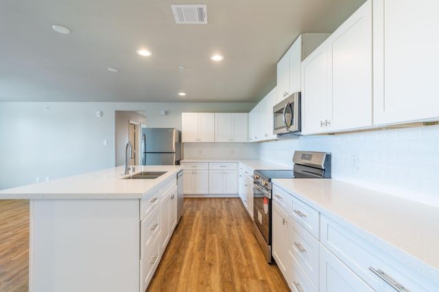 219 Park Place Circle D, Waller, TX 77484