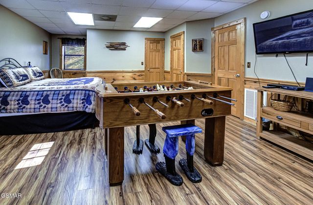 515 Chickasaw Gap Way, Pigeon Forge, TN 37863