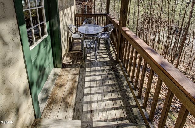 515 Chickasaw Gap Way, Pigeon Forge, TN 37863