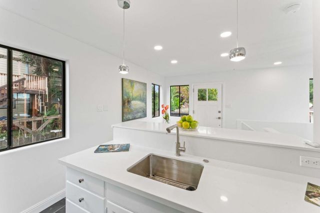 339 Monterey Street, Brisbane, CA 94005