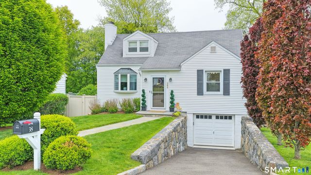 38 Francis Lane, Greenwich, CT 06831