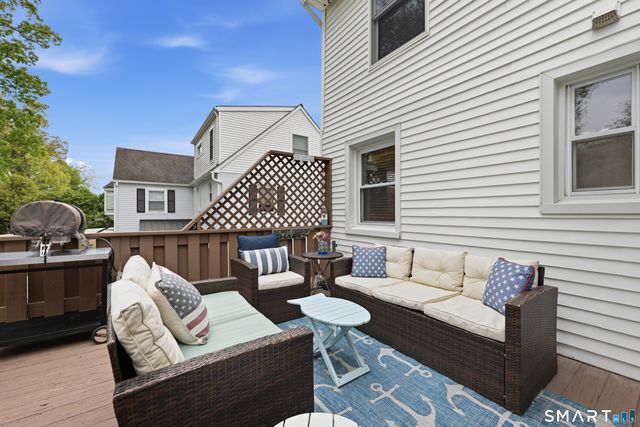 38 Francis Lane, Greenwich, CT 06831