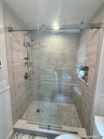 38 Francis Lane, Greenwich, CT 06831
