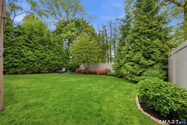 38 Francis Lane, Greenwich, CT 06831