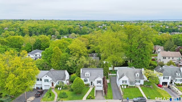 38 Francis Lane, Greenwich, CT 06831