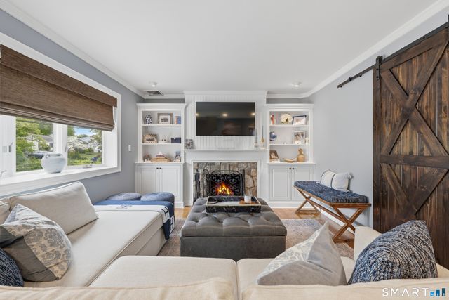 38 Francis Lane, Greenwich, CT 06831