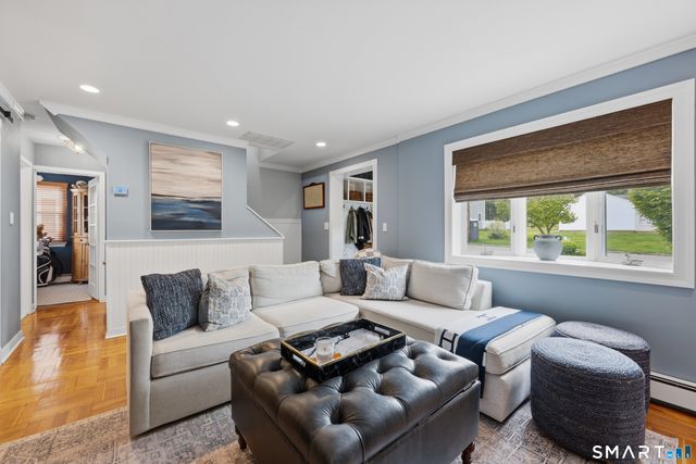 38 Francis Lane, Greenwich, CT 06831