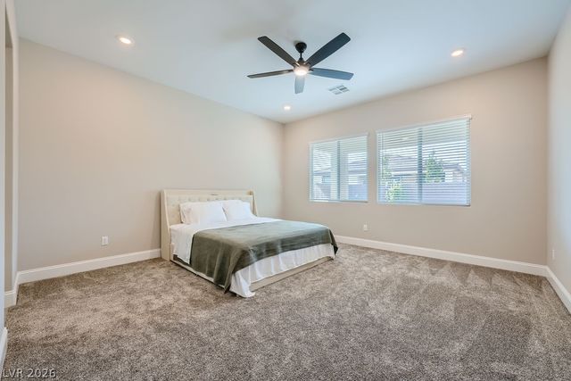 10049 Auburn Rose Avenue, Las Vegas, NV 89143