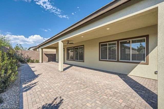 10049 Auburn Rose Avenue, Las Vegas, NV 89143