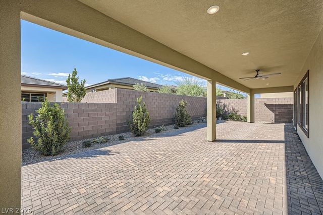 10049 Auburn Rose Avenue, Las Vegas, NV 89143