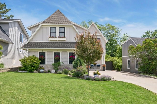 5913 Kellogg Avenue, Edina, MN 55424
