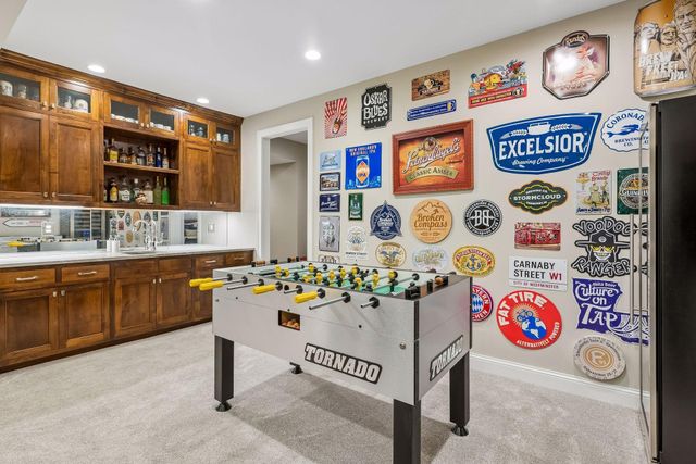 5913 Kellogg Avenue, Edina, MN 55424