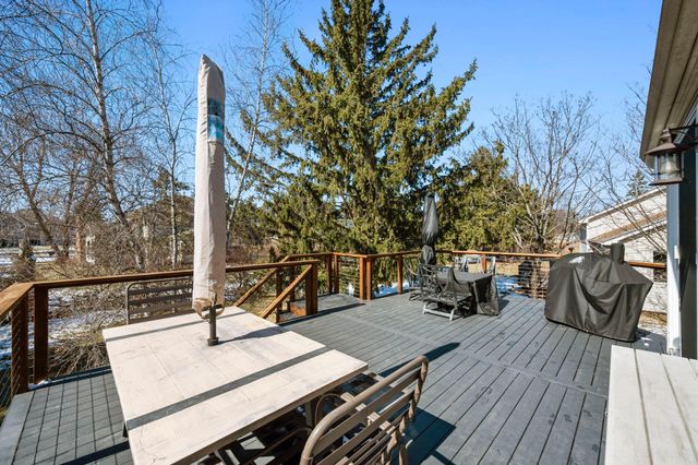 1431 Hazelcrest Drive, Hudson, WI 54016