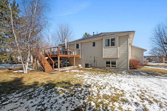 1431 Hazelcrest Drive, Hudson, WI 54016