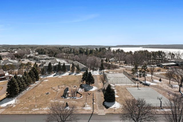 1431 Hazelcrest Drive, Hudson, WI 54016