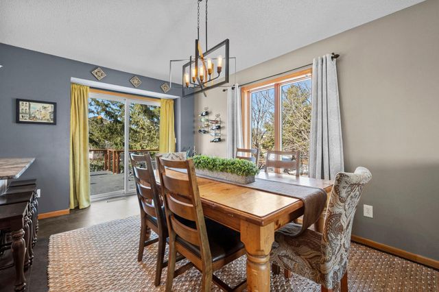 1431 Hazelcrest Drive, Hudson, WI 54016