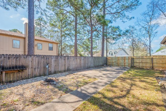 2328 Willow Bend Boulevard, Fort Walton Beach, FL 32547