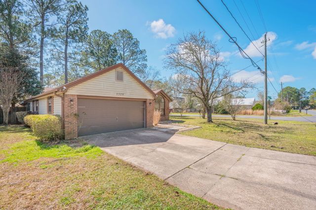 2328 Willow Bend Boulevard, Fort Walton Beach, FL 32547