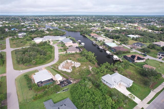 9555 HALLENDALE DRIVE, Port Charlotte, FL 33981