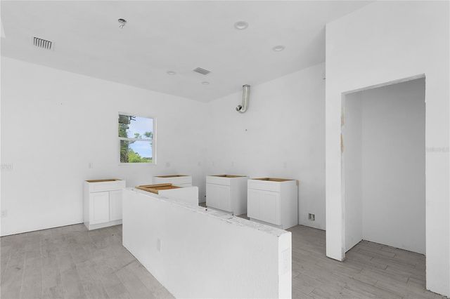 9555 HALLENDALE DRIVE, Port Charlotte, FL 33981