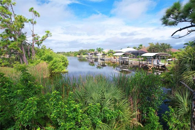 9555 HALLENDALE DRIVE, Port Charlotte, FL 33981