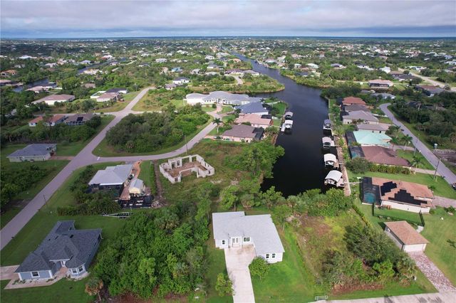 9555 HALLENDALE DRIVE, Port Charlotte, FL 33981