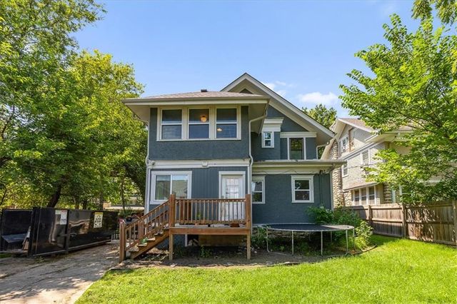3717 Tracy Avenue, Kansas City, MO 64109