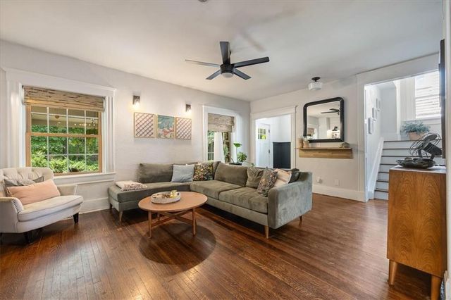3717 Tracy Avenue, Kansas City, MO 64109