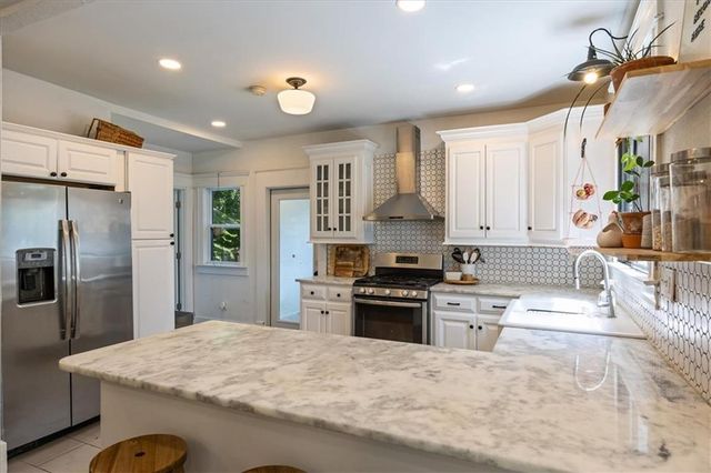 3717 Tracy Avenue, Kansas City, MO 64109