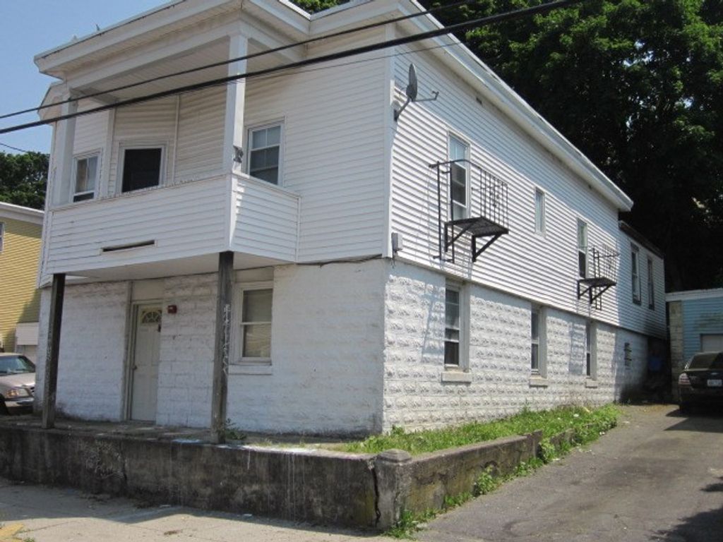100 Chestnut Street, Central Falls, RI 02863