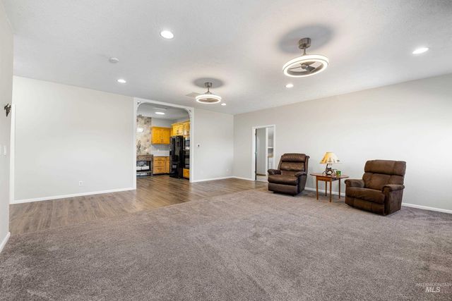 14119 Silver Ridge Rd, Caldwell, ID 83607