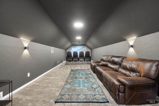 14119 Silver Ridge Rd, Caldwell, ID 83607