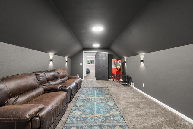 14119 Silver Ridge Rd, Caldwell, ID 83607