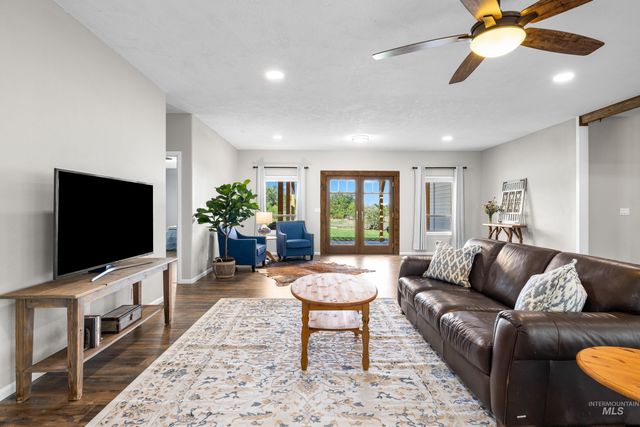 14119 Silver Ridge Rd, Caldwell, ID 83607