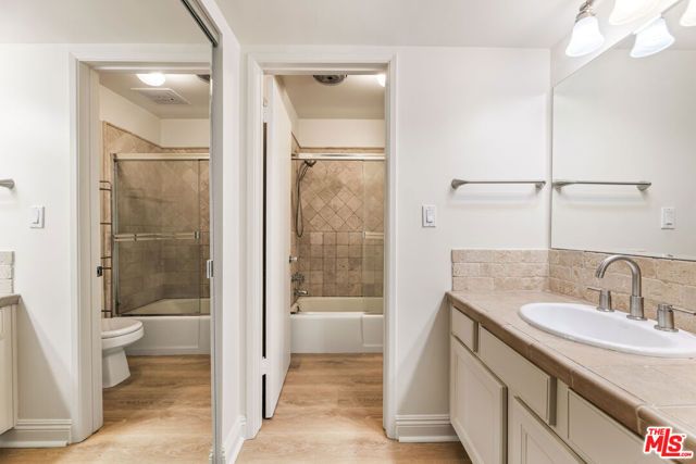 1000 S Westgate Avenue 209, Los Angeles, CA 90049