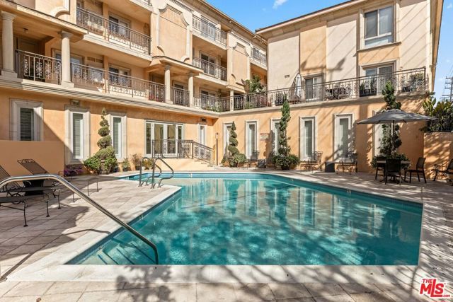 1000 S Westgate Avenue 209, Los Angeles, CA 90049