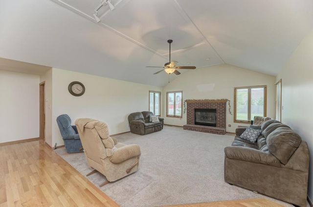 315 Coaler Drive, Coal City, IL 60416
