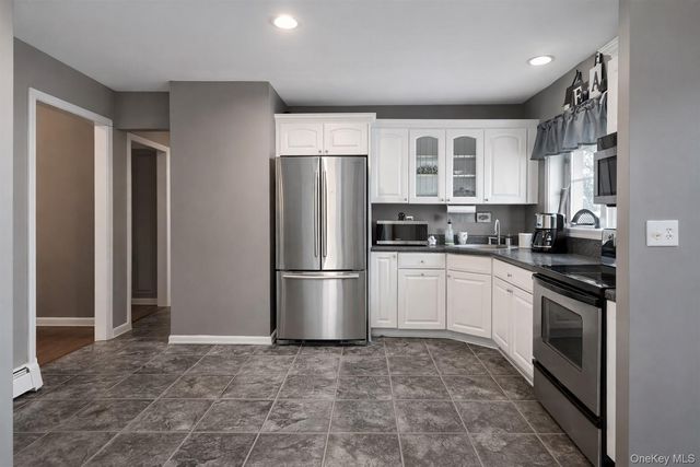 82 Brushwood Drive, Shirley, NY 11967