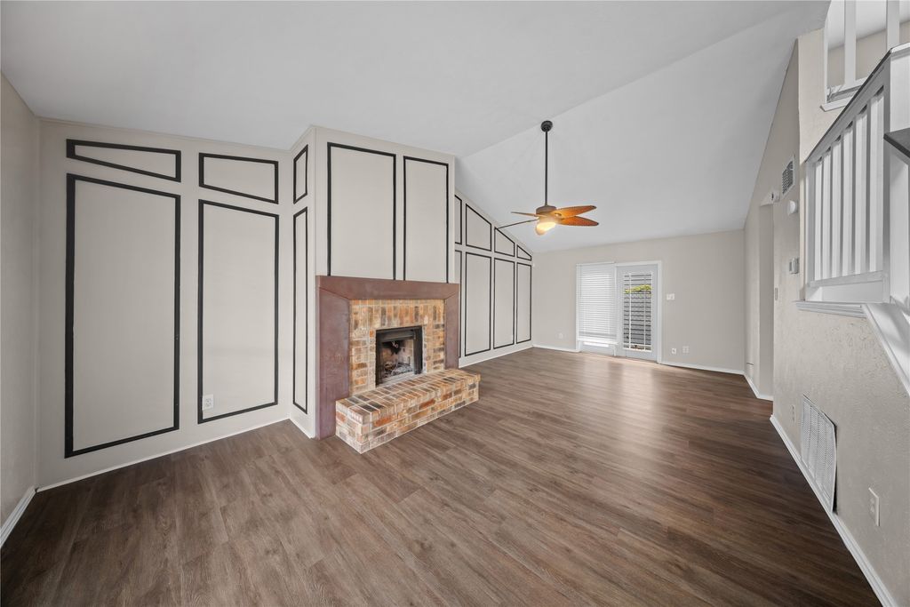 Image 10 of property listing at 11136 Mccree Road, Dallas, TX 75238