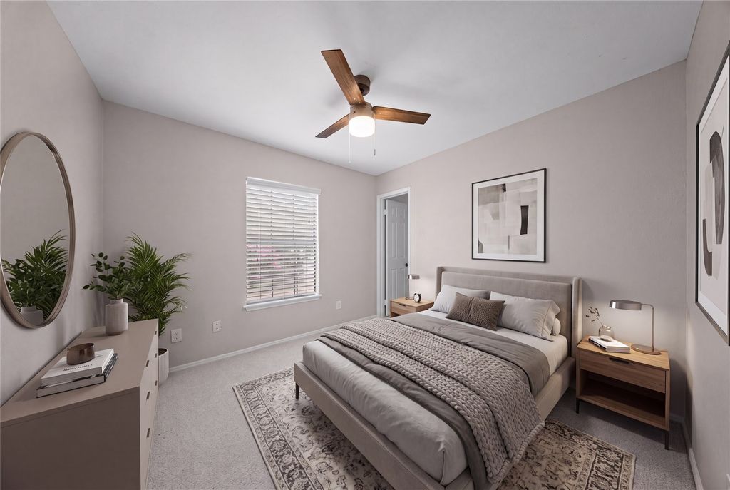 Image 6 of property listing at 11136 Mccree Road, Dallas, TX 75238