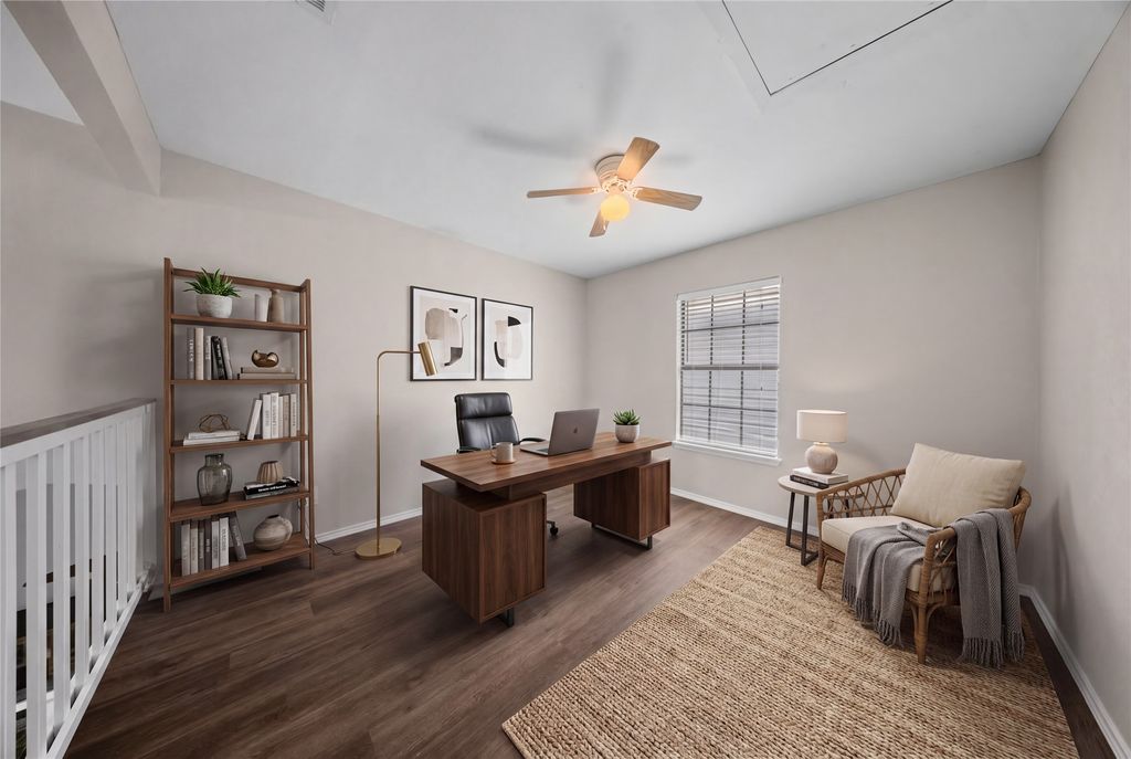 Image 9 of property listing at 11136 Mccree Road, Dallas, TX 75238