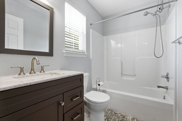 527 Johnstown Dr, Smyrna, TN 37167