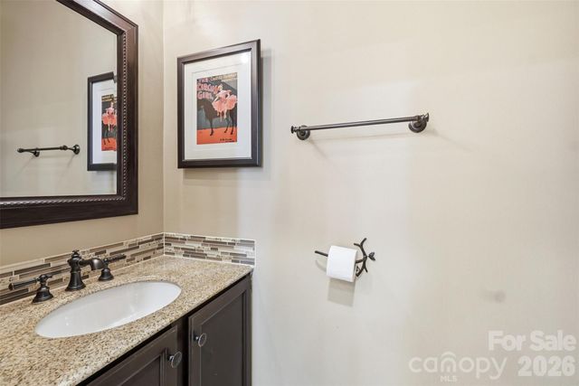 1112 Long Paw Lane, Charlotte, NC 28214