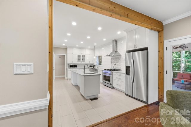 1112 Long Paw Lane, Charlotte, NC 28214