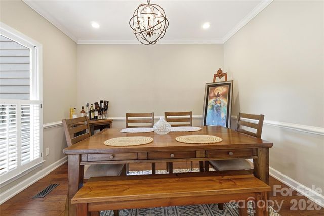 1112 Long Paw Lane, Charlotte, NC 28214