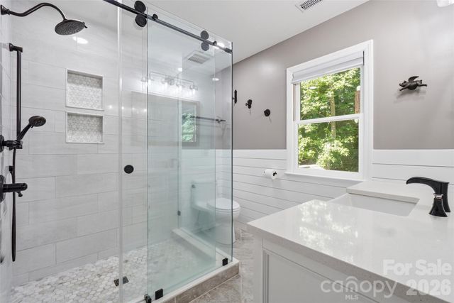 1112 Long Paw Lane, Charlotte, NC 28214